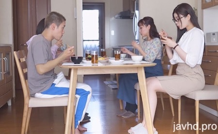 sex bách hợp việt Gia đình loạn luân cắm trại tại nhà mùa dịch